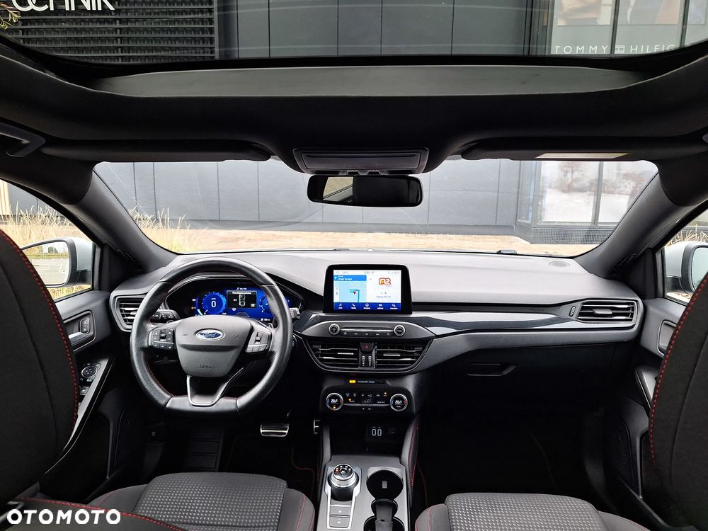 Ford Focus 1.5 EcoBoost ST-Line X - 40