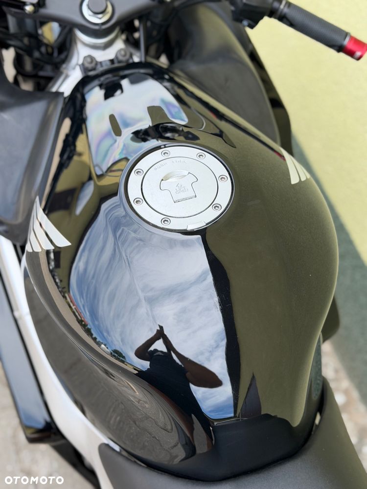 Honda CBR - 35