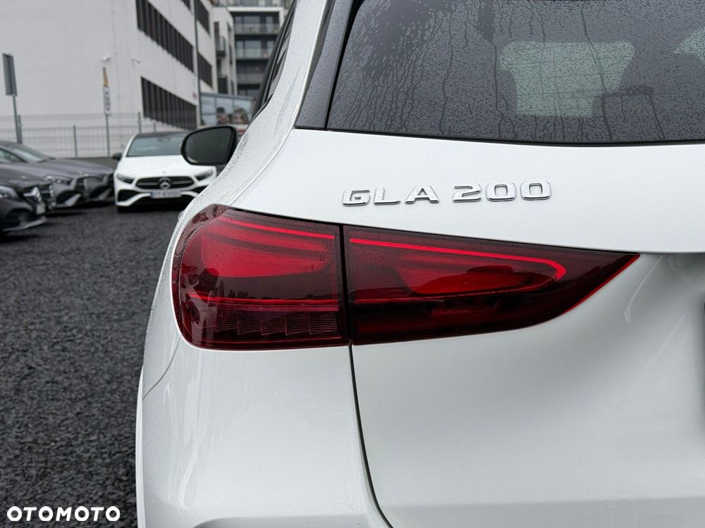 Mercedes-Benz GLA 200 AMG Line - 12