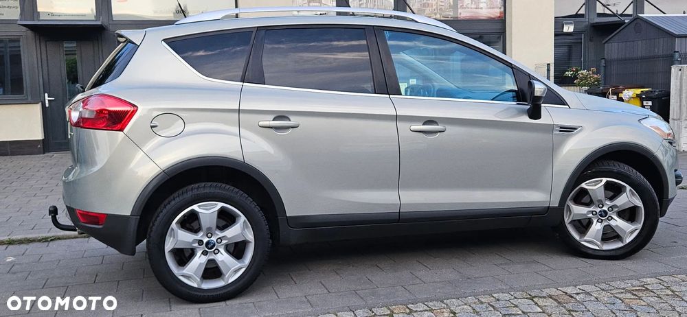 Ford Kuga 2.0 TDCi 4x4 Titanium - 29