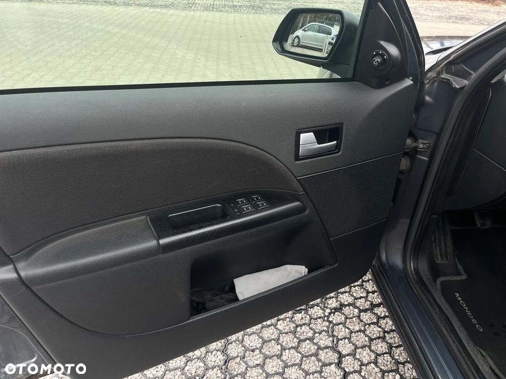Ford Mondeo - 11
