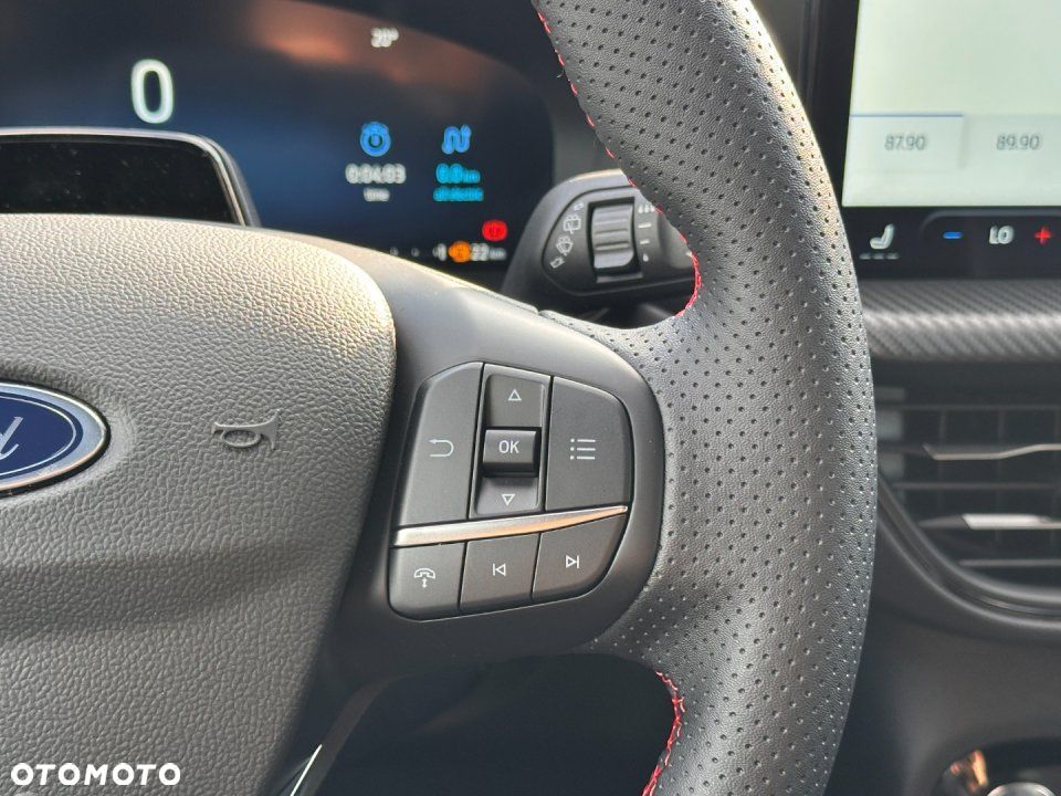 Ford Kuga - 17