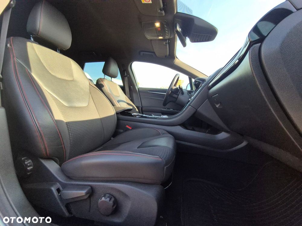 Ford Mondeo - 26