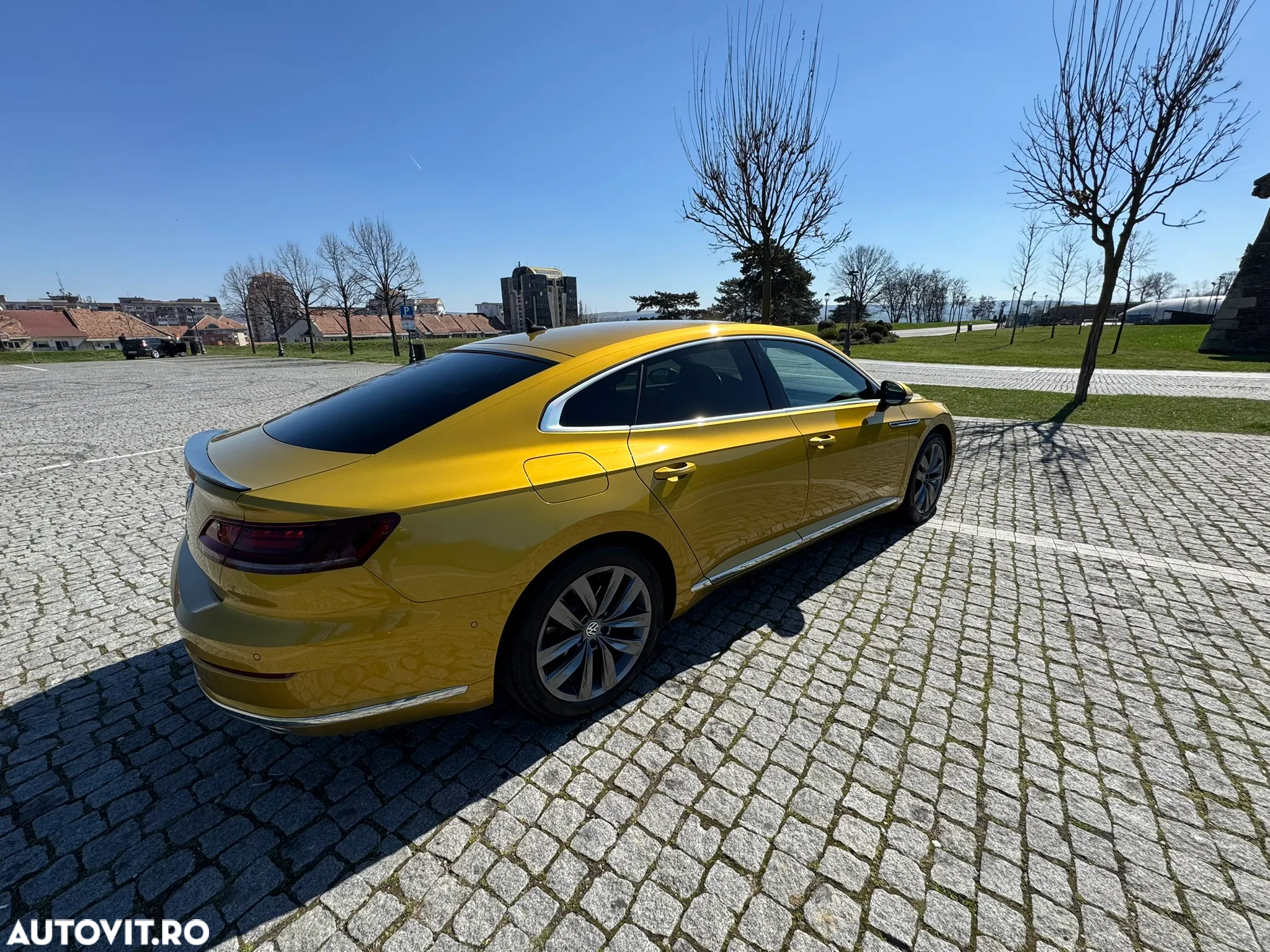 Volkswagen ARTEON 2.0 TSI DSG R-Line - 4