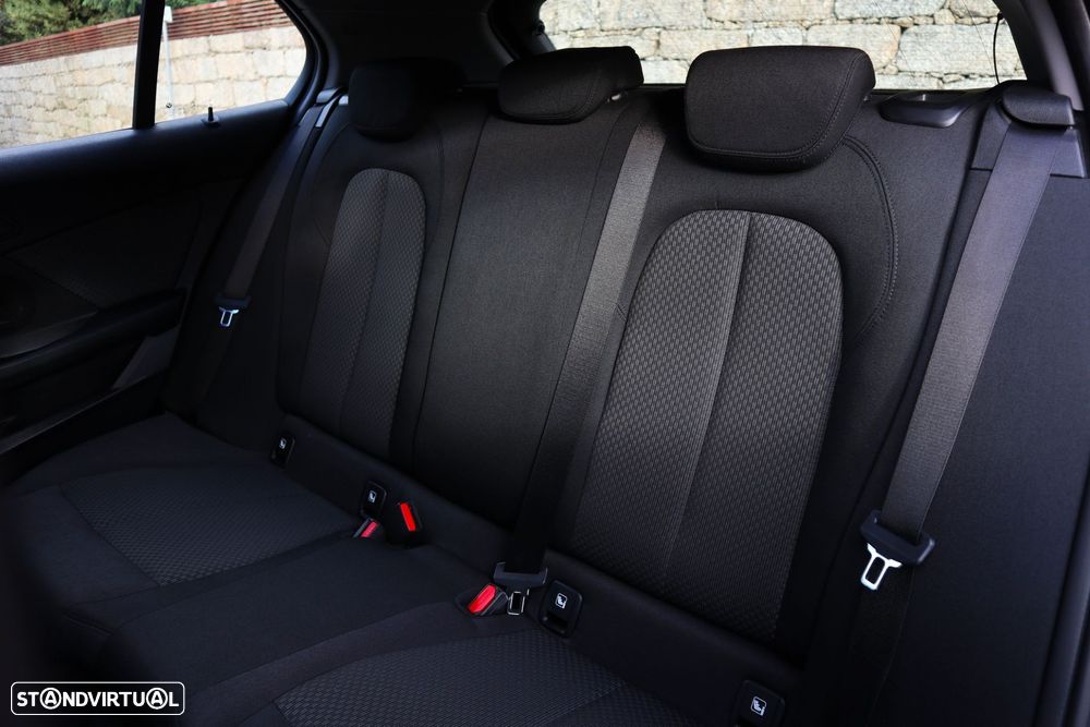 BMW 116 d Corporate Edition Auto - 37