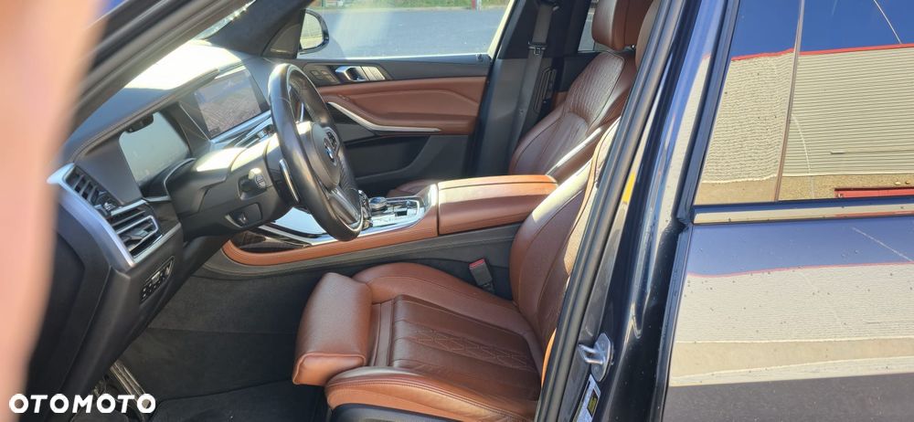 BMW X7 M50i sport - 22