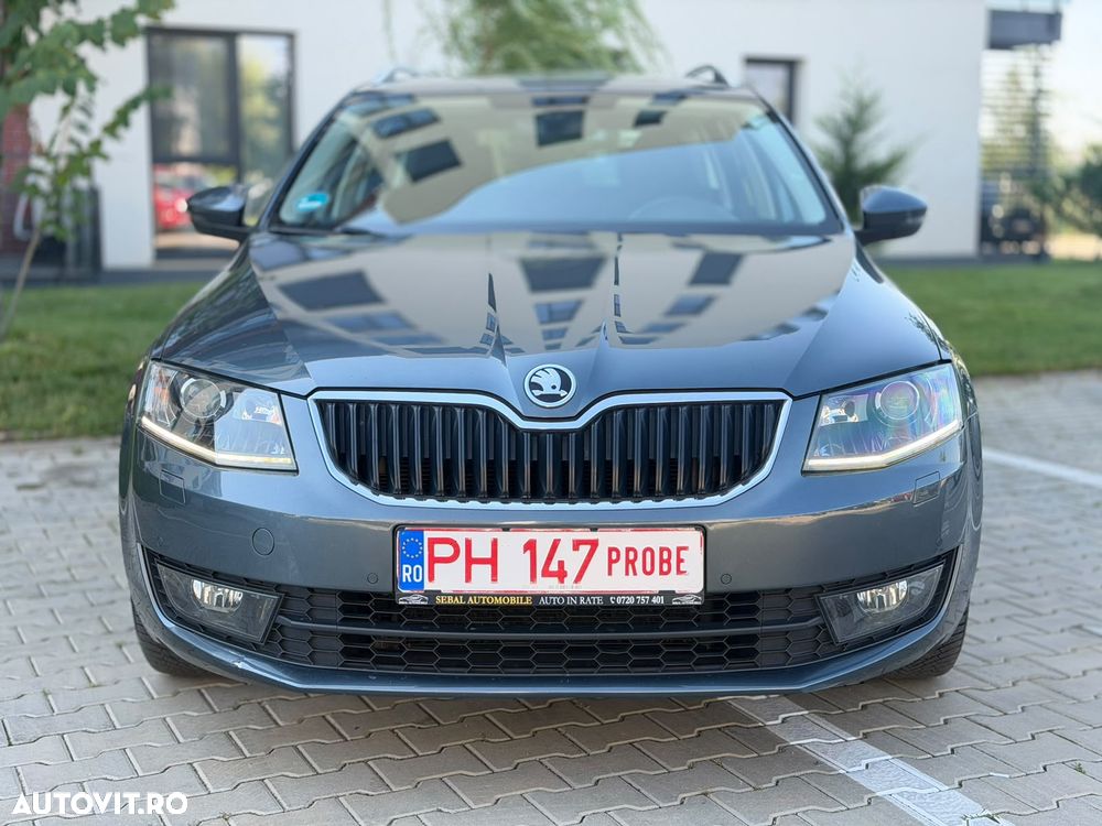 Skoda Octavia 1.6 TDI DSG Ambition - 2