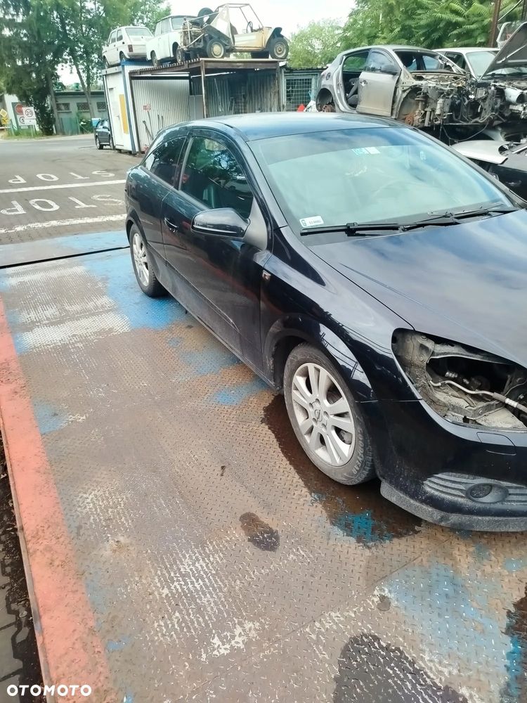 Opel Astra H na części. - 2