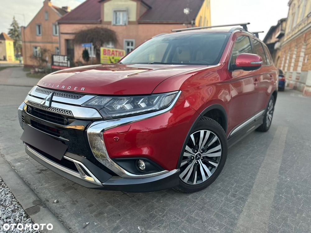 Mitsubishi Outlander 2.0 Instyle + 4WD CVT - 1
