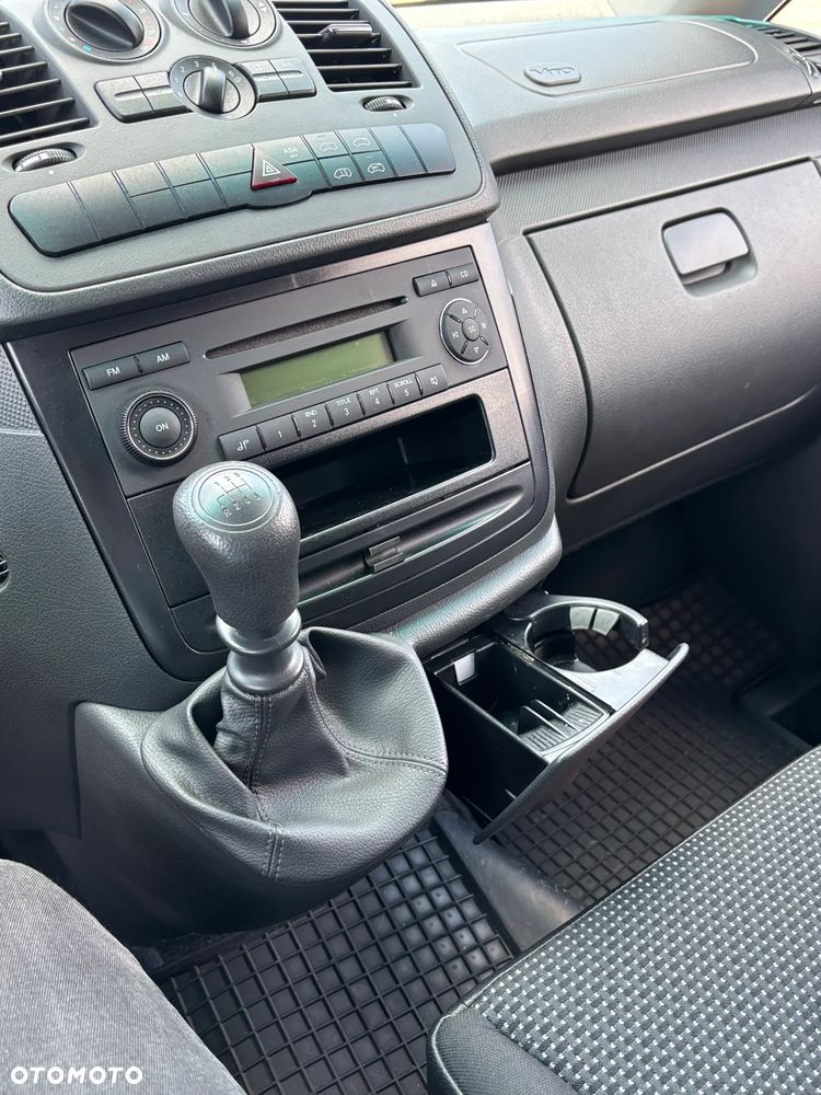 Mercedes-Benz VITO - 24