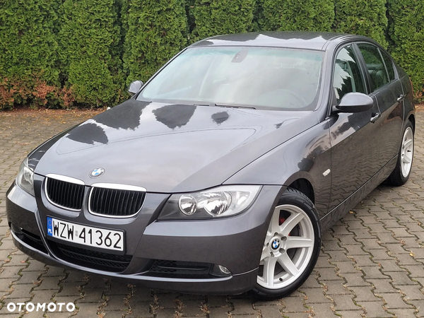 BMW Seria 3 320i