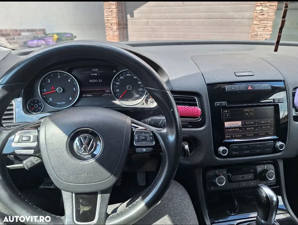 Volkswagen Touareg 3.0 V6 TDI BMT - 5