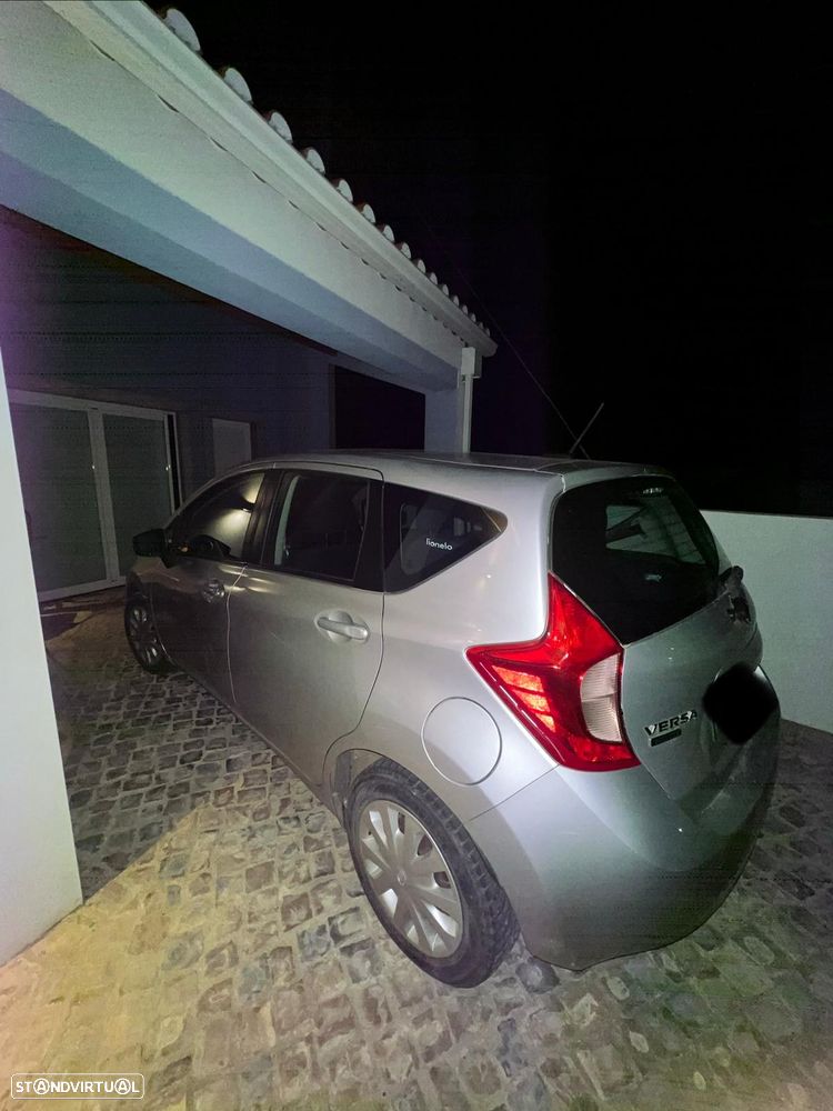 Nissan Versa - 4