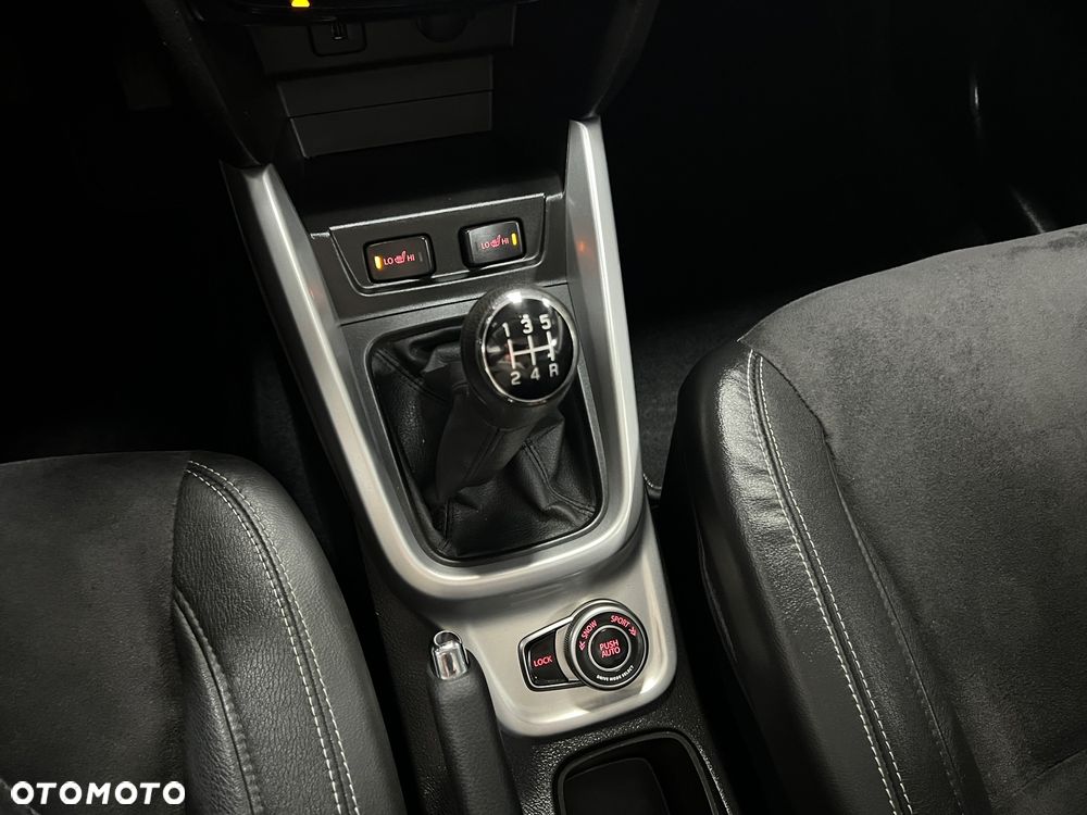 Suzuki Vitara - 18