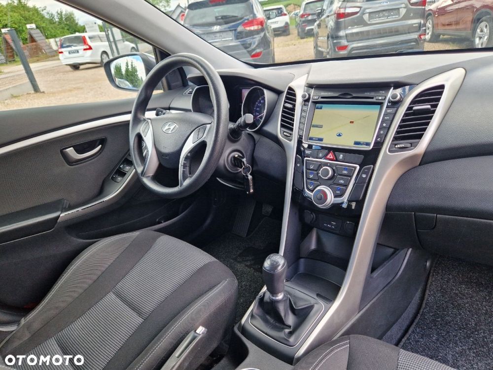 Hyundai i30 blue 1.4 Passion - 21