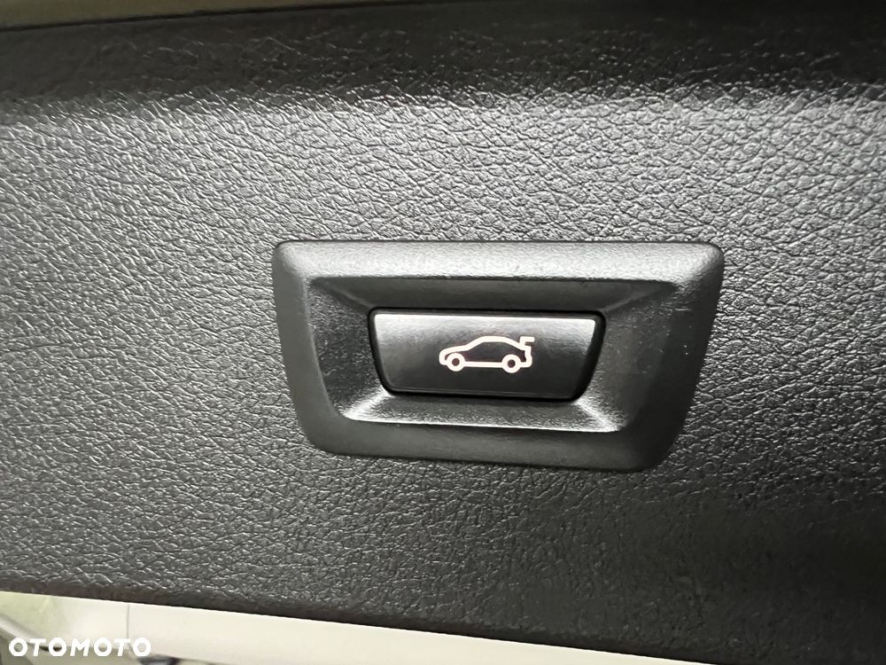 BMW Seria 2 218d Advantage sport - 25