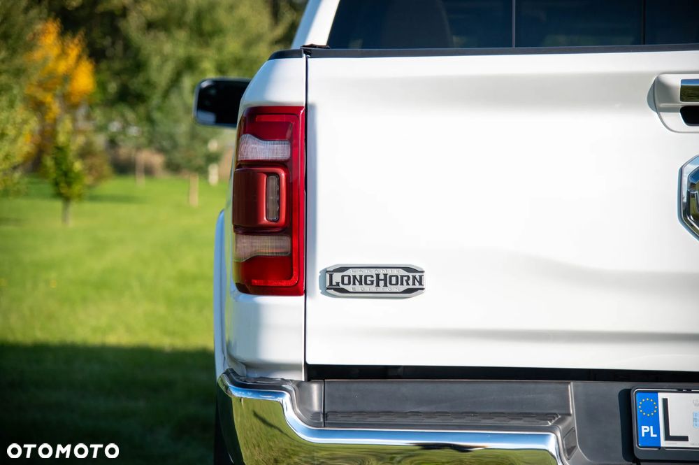 Dodge RAM 5.7 4x4 - 16