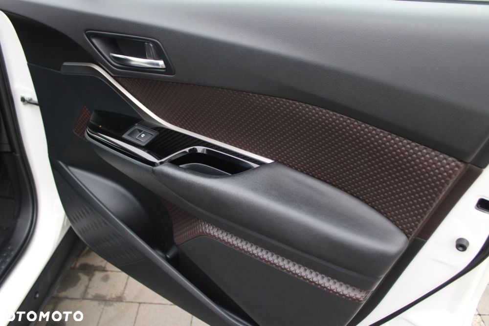 Toyota C-HR - 35