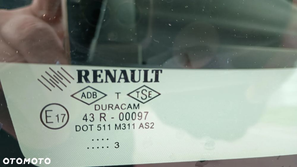 Renault Clio - 24