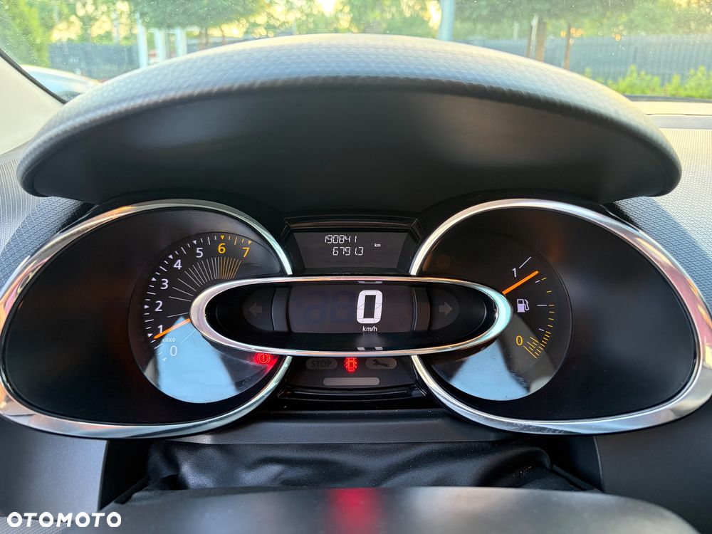 Renault Clio 0.9 TCe Alize - 10