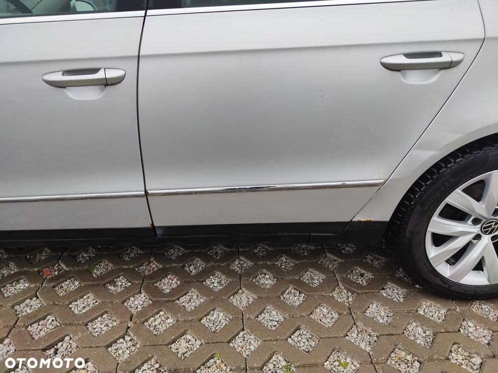 Volkswagen Passat 2.0 TDI DPF Highline DSG - 20
