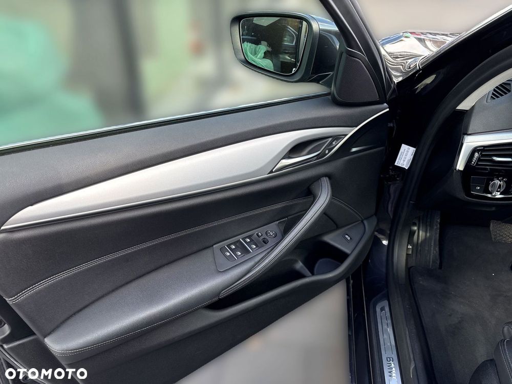 BMW Seria 5 - 10