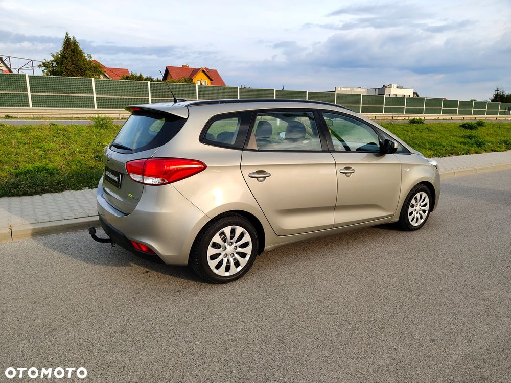 Kia Carens 1.7 CRDi M - 35