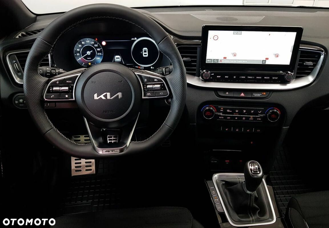Kia ProCeed - 17
