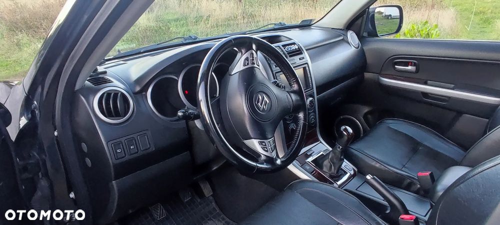 Suzuki Grand Vitara 2.0 De luxe - 7