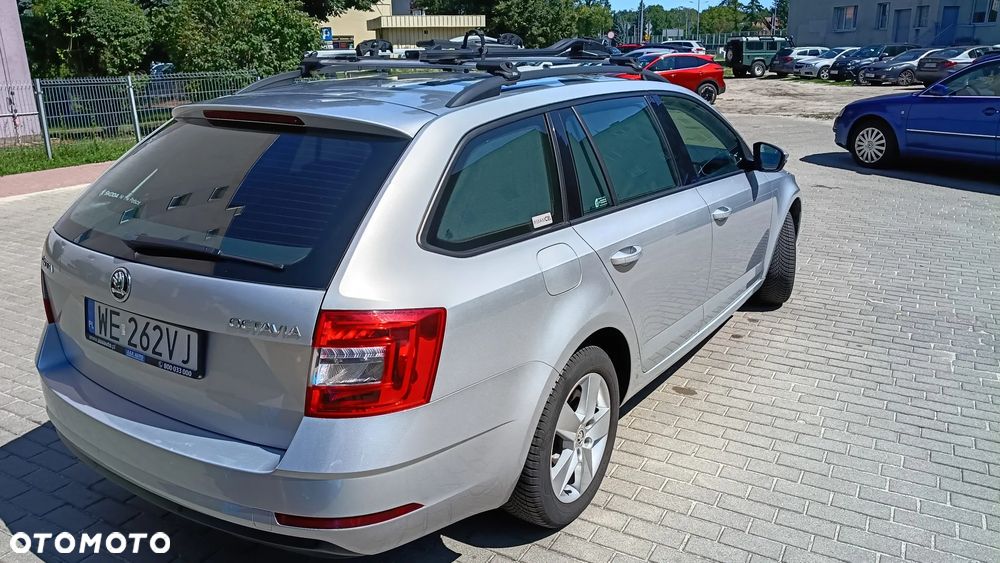 Skoda Octavia 1.6 TDI SCR Ambition - 5