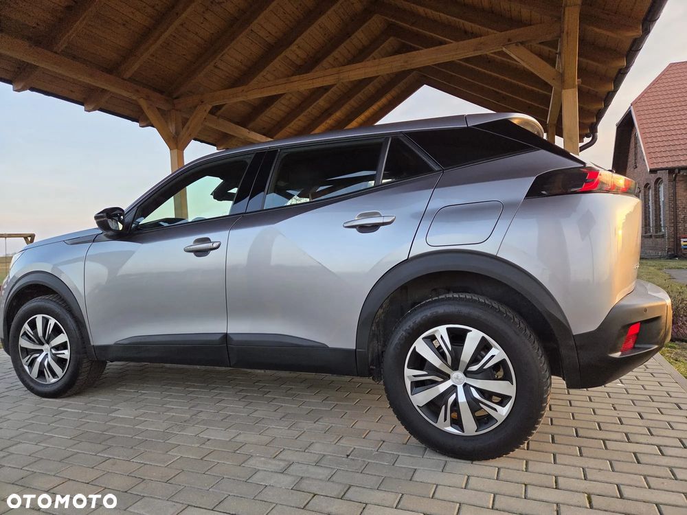 Peugeot 2008 1.5 BlueHDi Allure Pack S&S EAT8 - 4