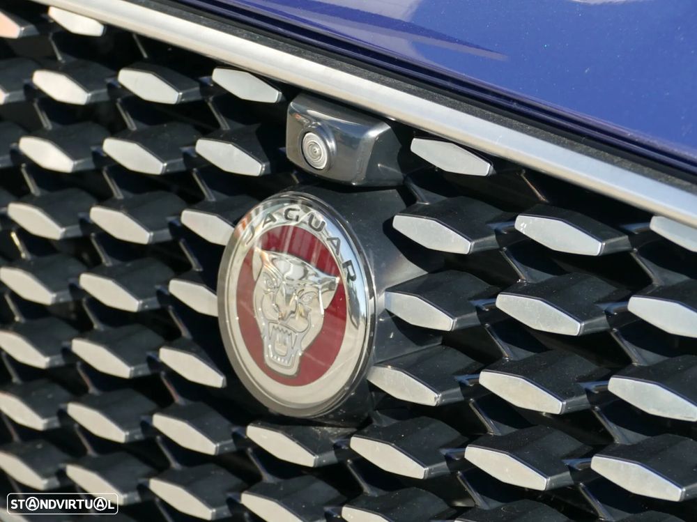 Jaguar F-Pace 2.0 P400e AWD R-Dynamic S - 12