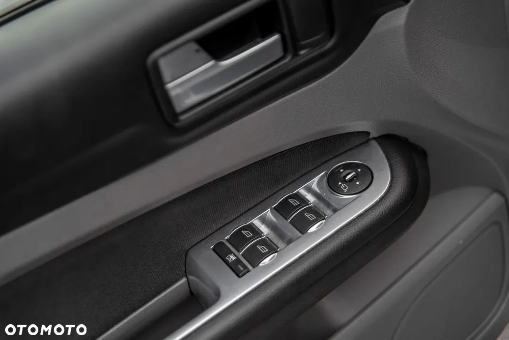 Ford Focus - 8