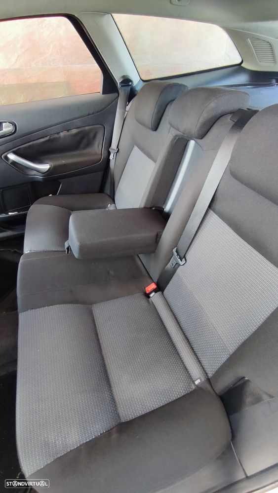 Ford Mondeo SW 1.8 TDCi Trend - 15