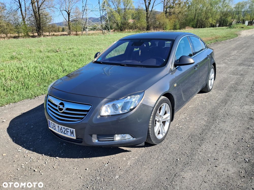 Opel Insignia - 1