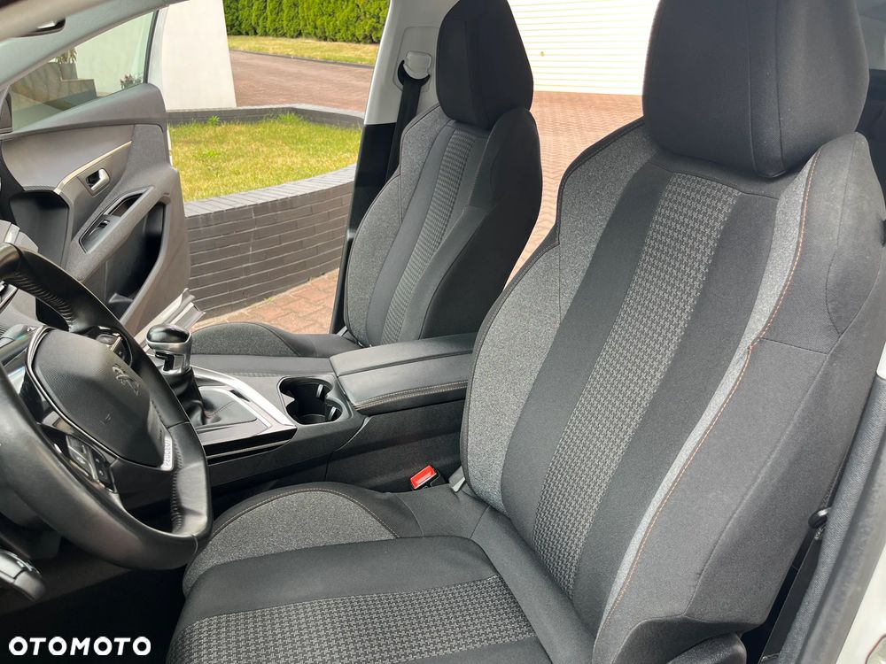 Peugeot 3008 1.2 PureTech Active S&S - 20