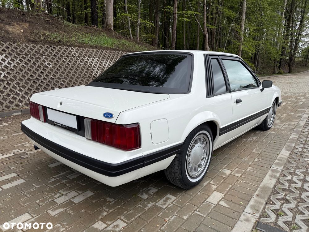 Ford Mustang - 3