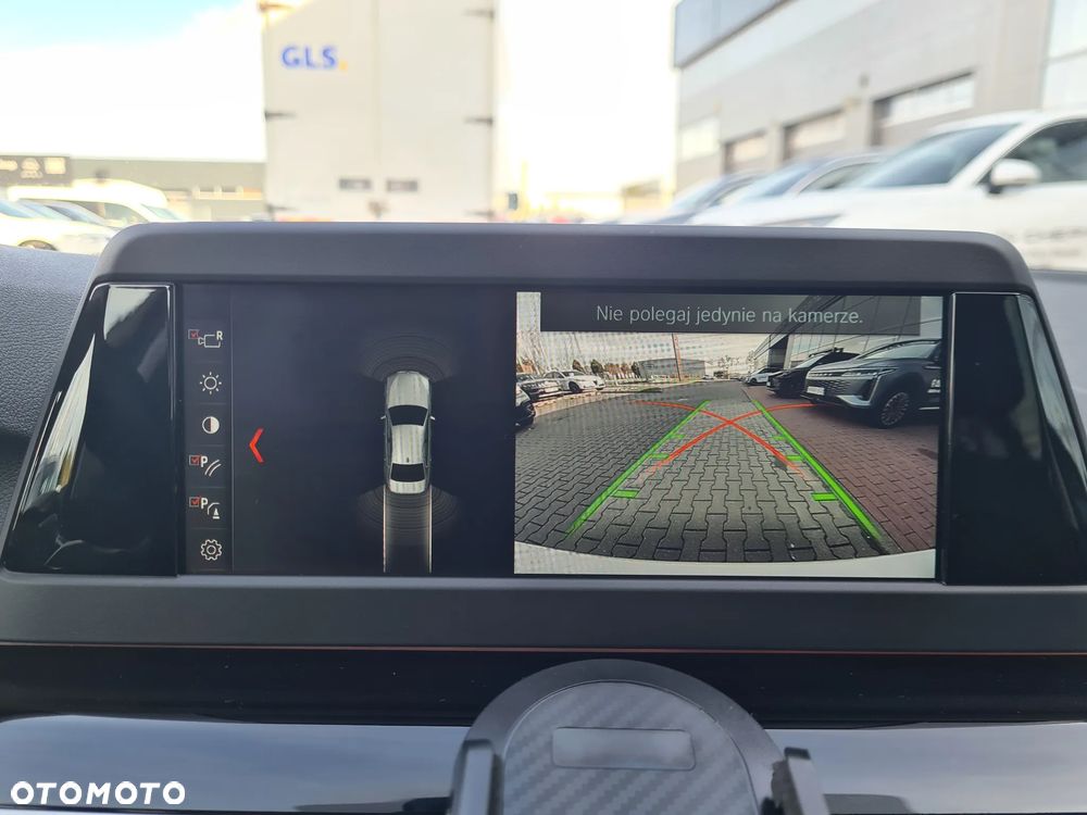 BMW Seria 5 520i Sport Line sport - 23