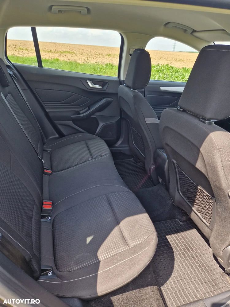 Ford Focus 1.0 EcoBoost Connected - 12