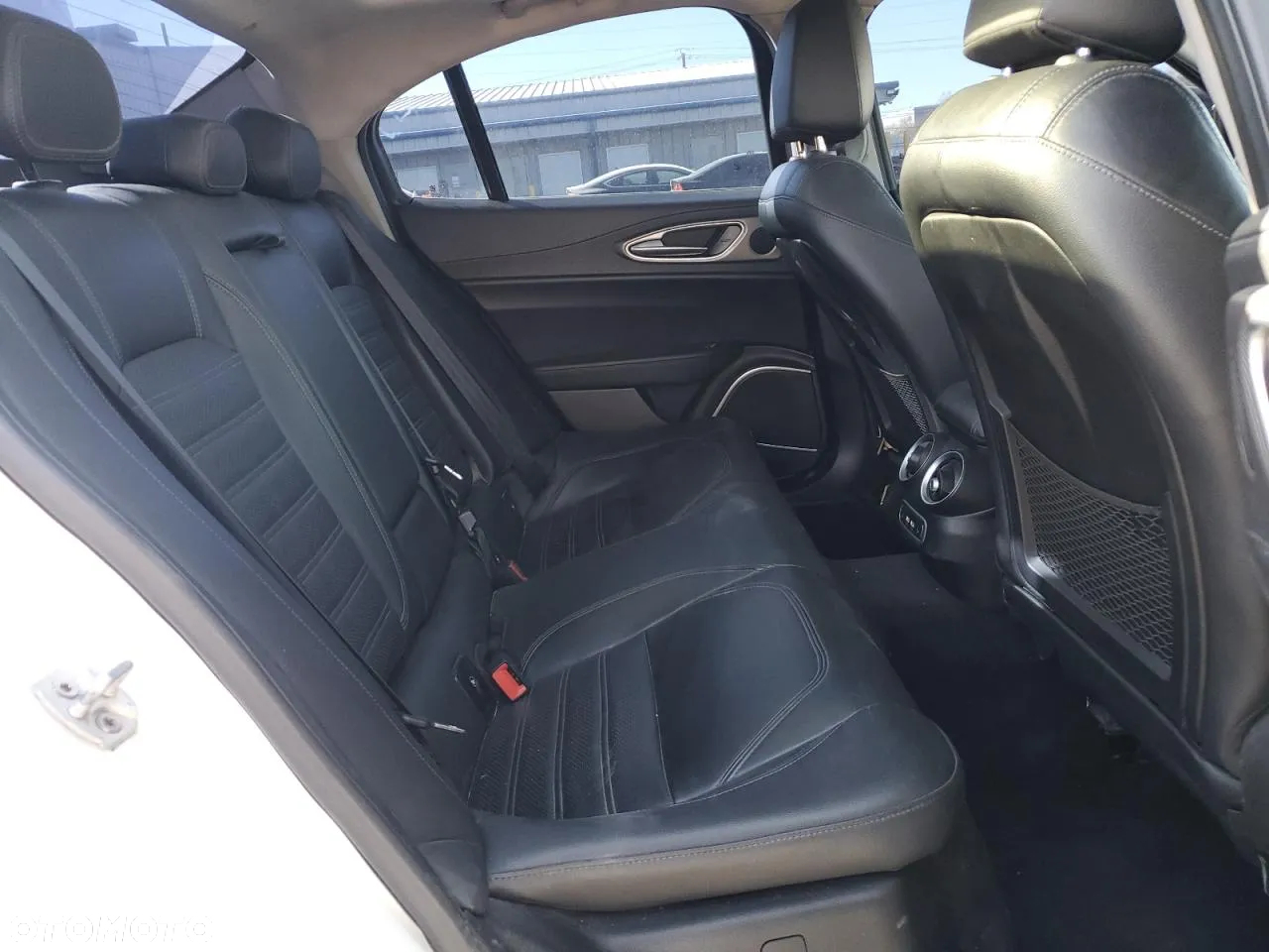 Alfa Romeo Giulia 2.0 Turbo 16V AT8 Veloce Ti - 10