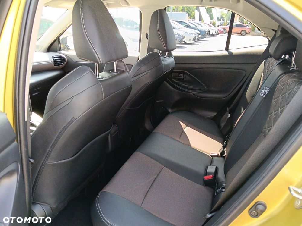 Toyota Yaris Cross - 15