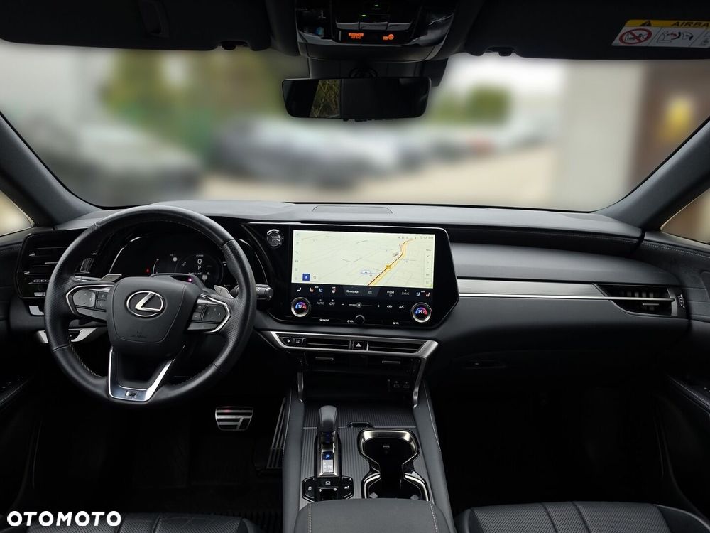 Lexus RX - 12