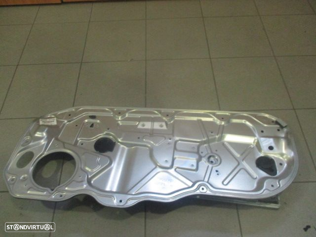 Elevador Sem Motor 8679979RH VOLVO C30 2009 3P FD VOLVO C30 FASE 1 2009 2.4D 180CV 3P CINZA FD - 3
