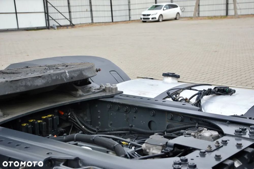 DAF XF 480 ZF INTARDER / KLIMA POSTOJOWA / FULL LED / TRĄBY / KONTRAKT SERWISOWY - 21