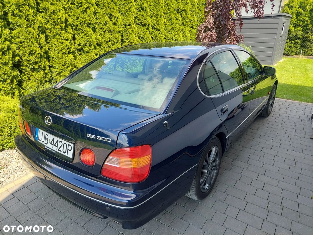 Lexus GS - 11