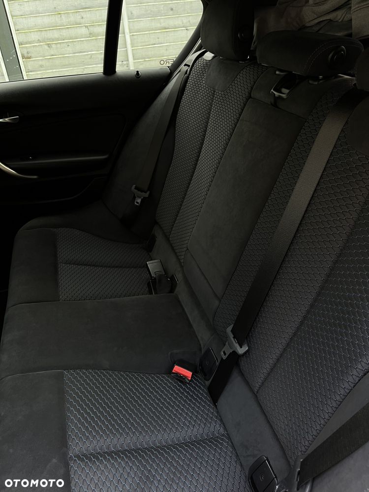 BMW Seria 1 120d xDrive M Sport Shadow - 15