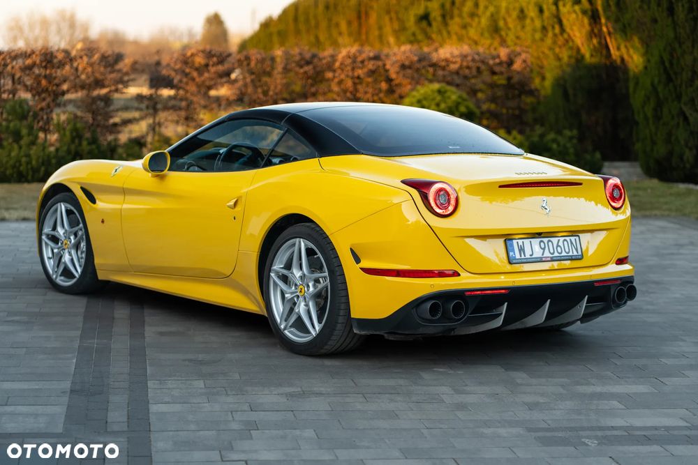 Ferrari California - 36