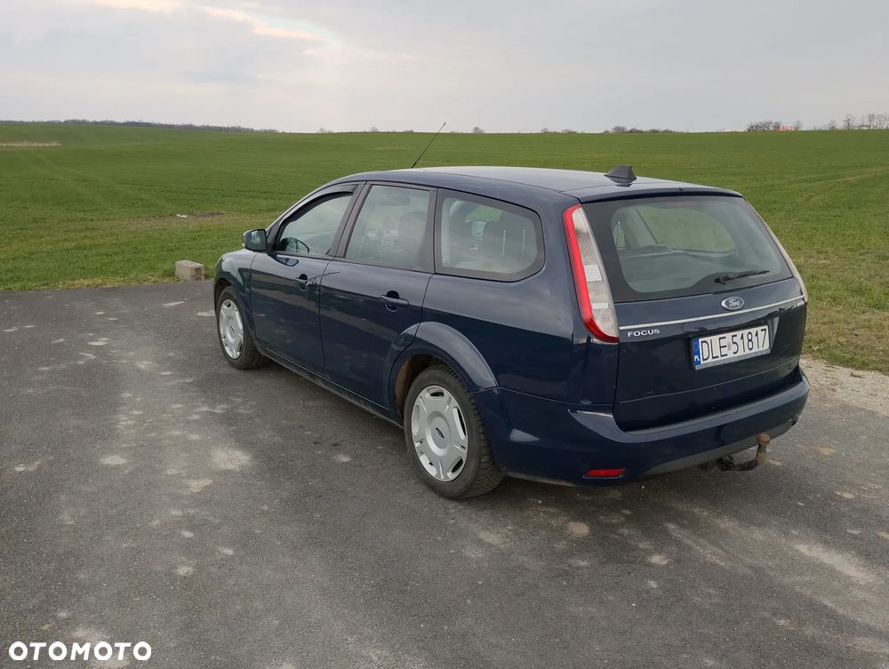 Ford Focus 1.8 TDCi Ambiente - 2