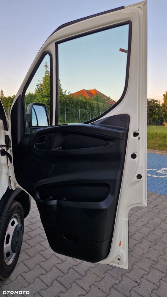 Iveco DAILY 35 Klima Elektryka Tempomat Na Bliźniaku Furgon 3os. Hak Serwis - 12