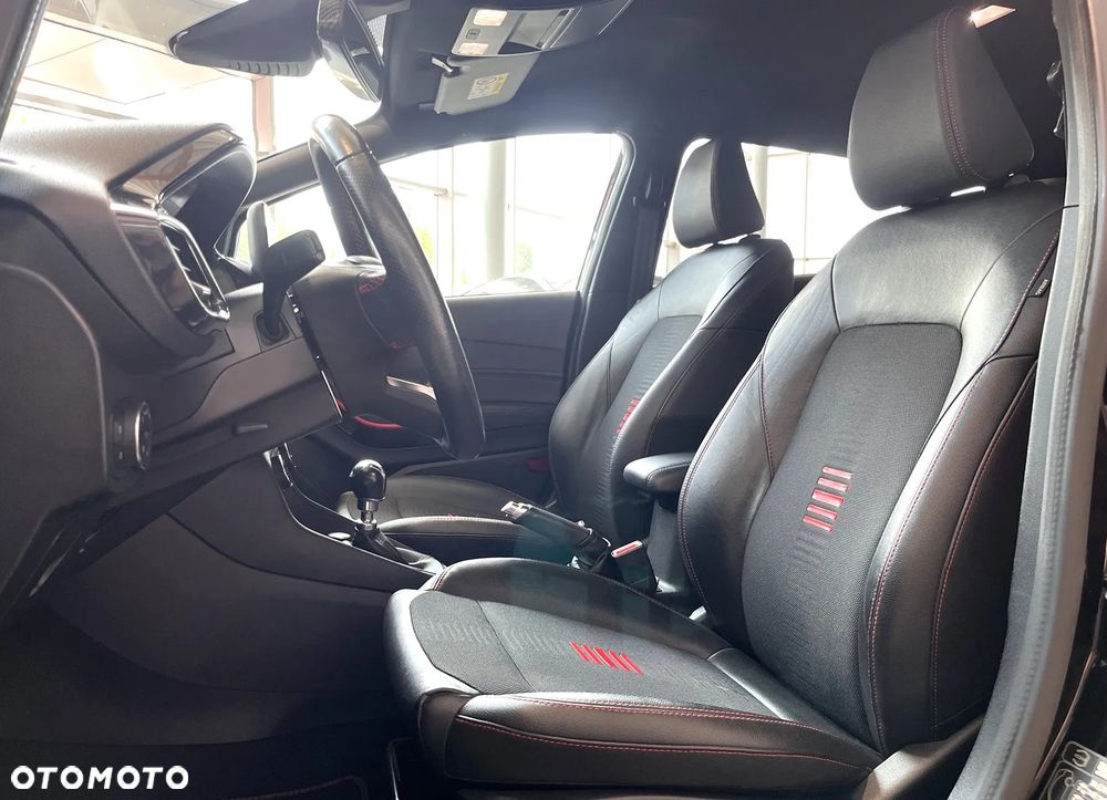 Ford Fiesta 1.0 EcoBoost S&S ST-LINE X - 24